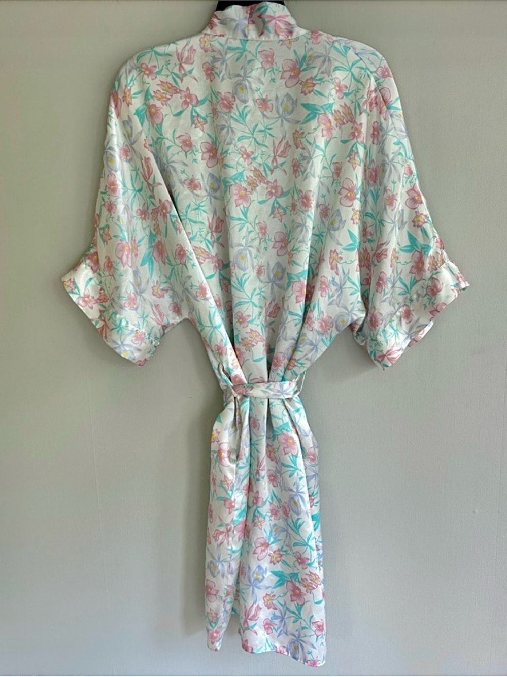 Vintage Pastel Botanical Satin Kimono Robe Cottagecore Whimsy Romantic Bridal OS - Picture 12 of 12